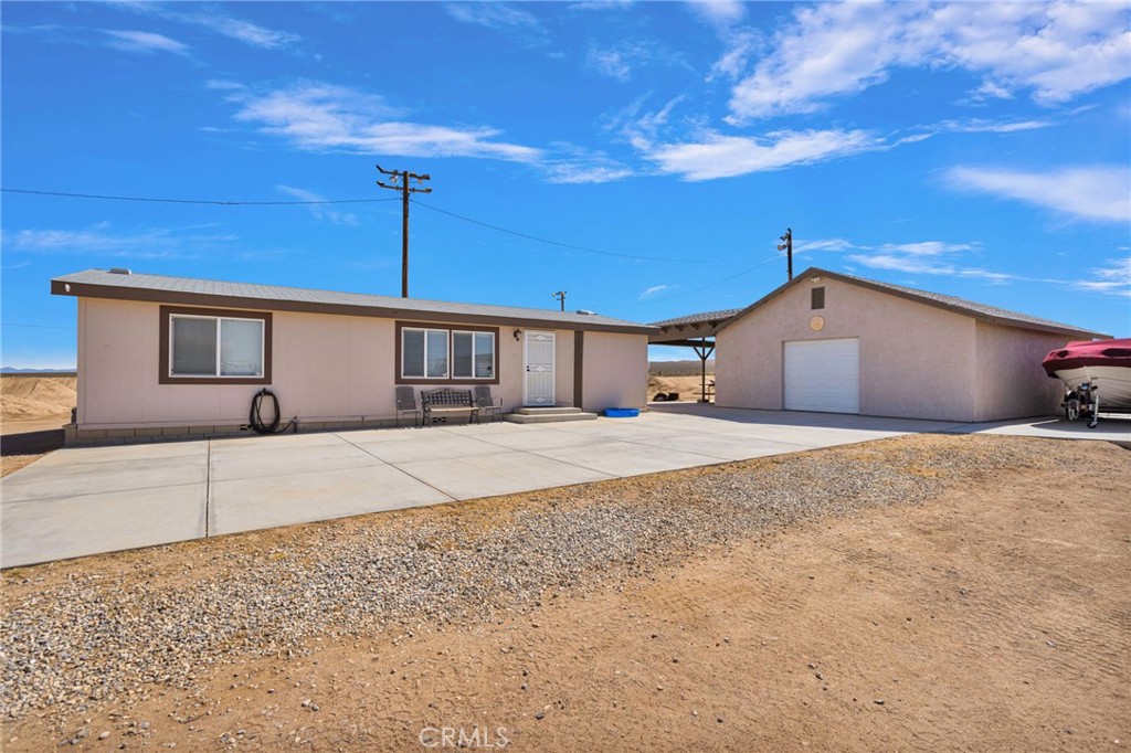 7162 Emily Road Adelanto, CA 92301 - Photo 6 of 74