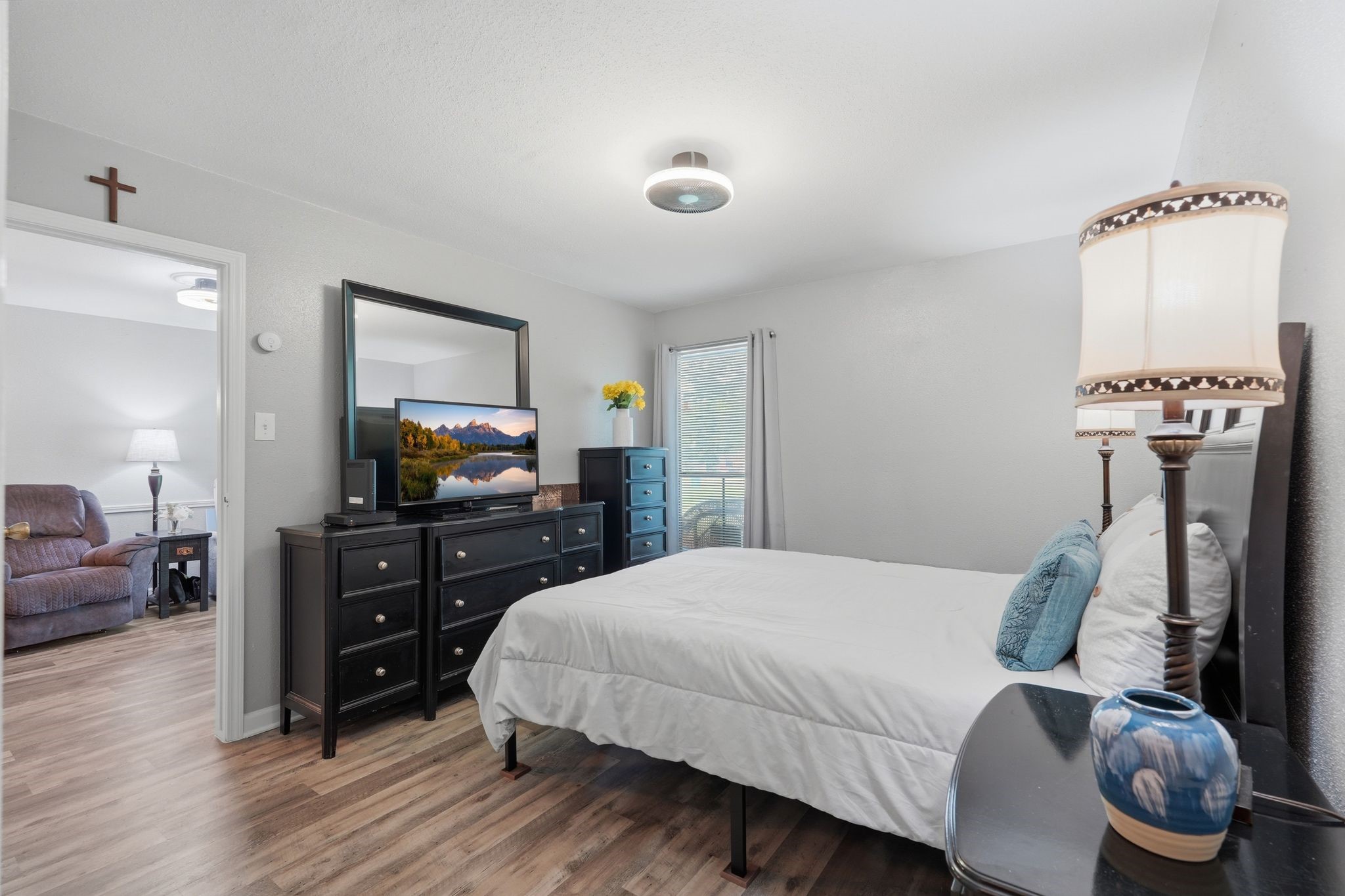 13151 Walden Road, Unit 131 Montgomery, TX 77356 - Photo 11 of 35 Generously sized primary retreat offering plenty of room to unwind.