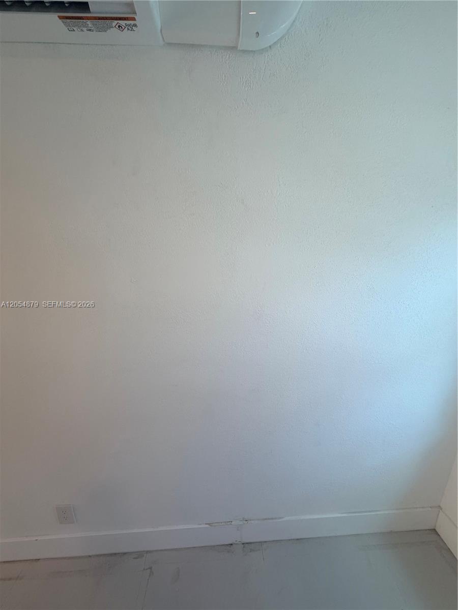 43 William Road, Unit 3 West Park, FL 33023 - Photo 8 of 9