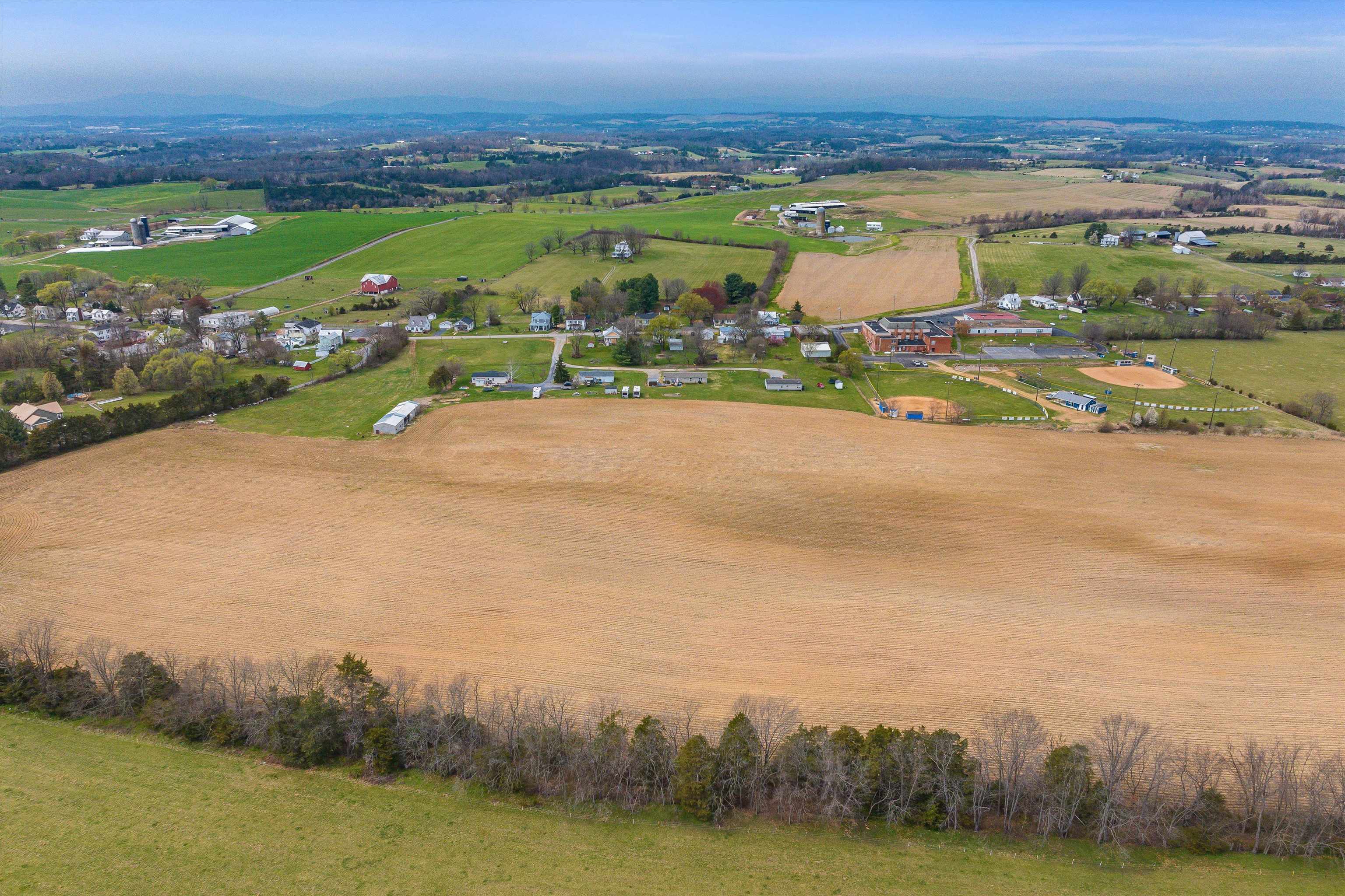 37 Hayfield Lane Fort Defiance, VA 24437 - Photo 8 of 22