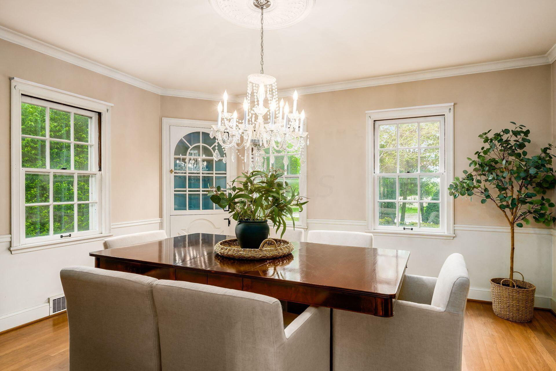 2163 North Star Road Columbus, OH 43221 - Photo 9 of 36 Dining Room