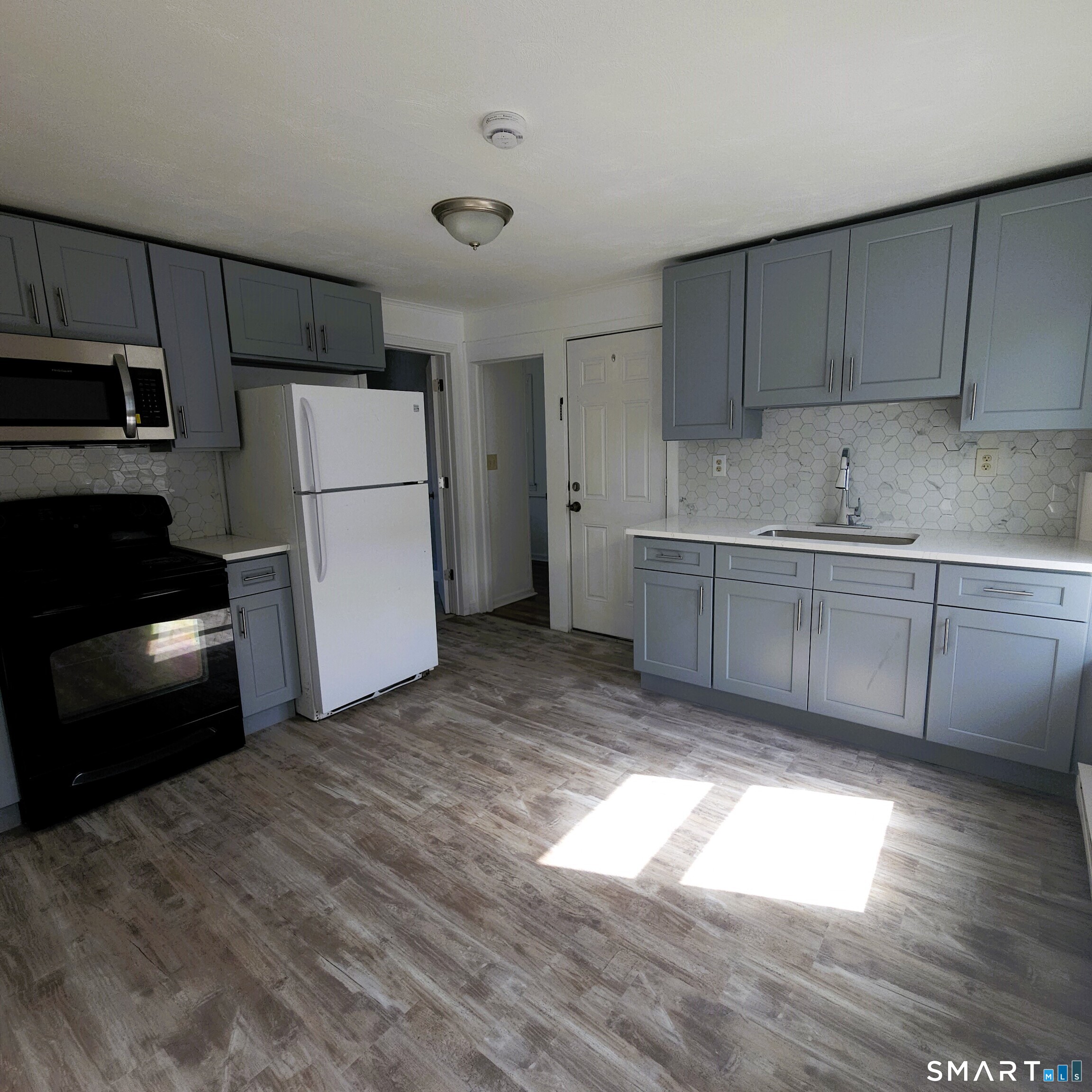 97 Gridley Street Bristol, CT 06010 - Photo 4 of 16