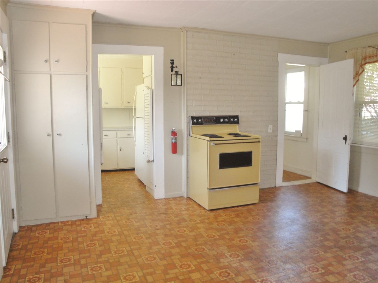 46 South Spring Street Concord, NH 03301 - Photo 8 of 17