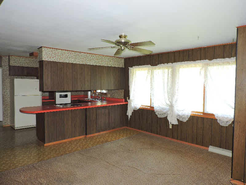 3940 Worth Road Pinconning, MI 48650 - Photo 10 of 35