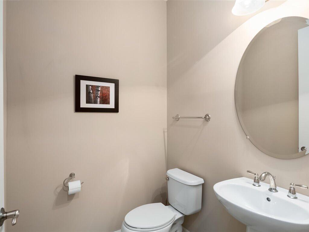 9071 Albion Lane North, Unit 5703 Naples, FL 34113 - Photo 17 of 38 1st Floor Powder Room