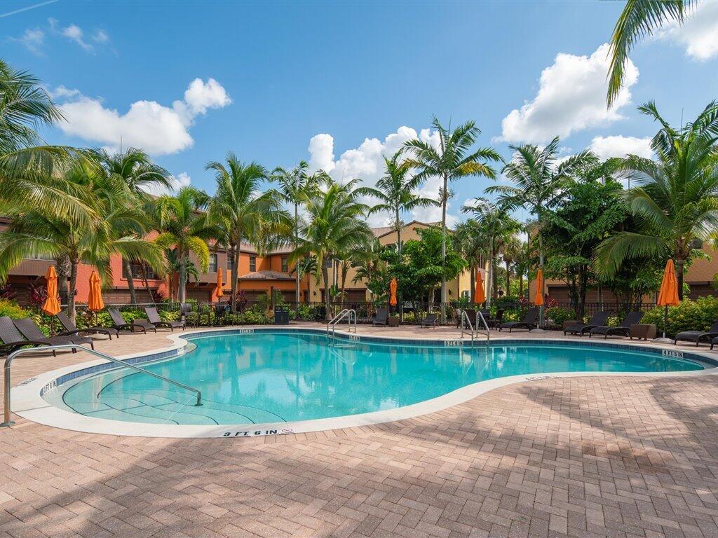 9071 Albion Lane North, Unit 5703 Naples, FL 34113 - Photo 21 of 38 Quad Pool