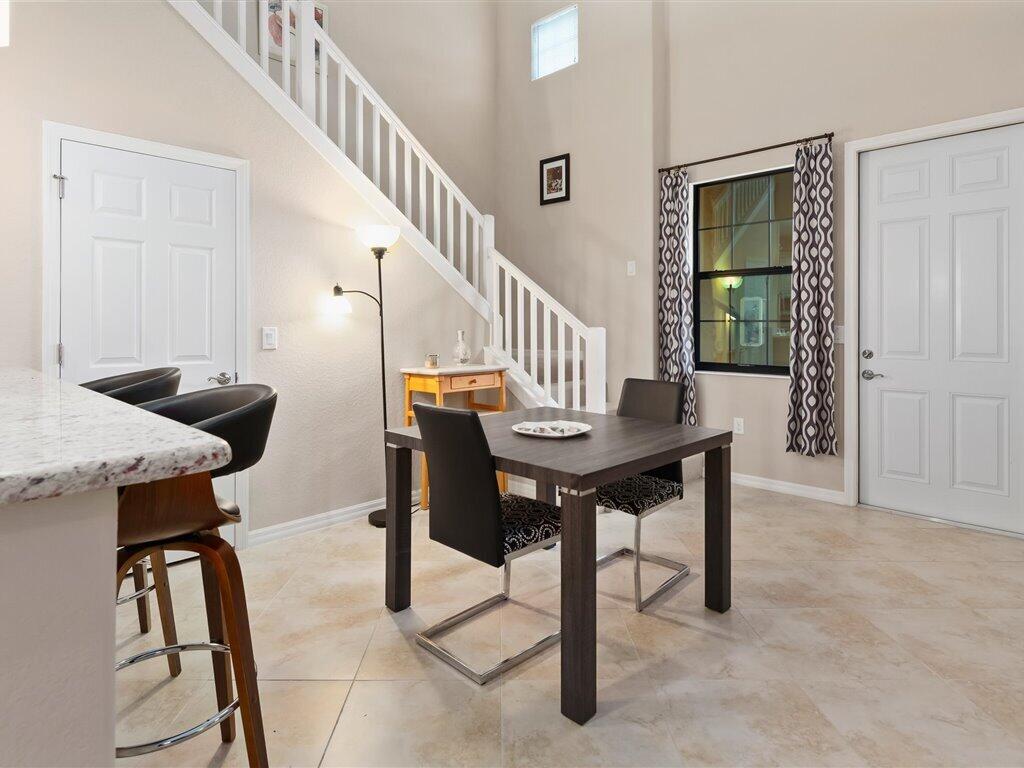 9071 Albion Lane North, Unit 5703 Naples, FL 34113 - Photo 6 of 38 Dining Room