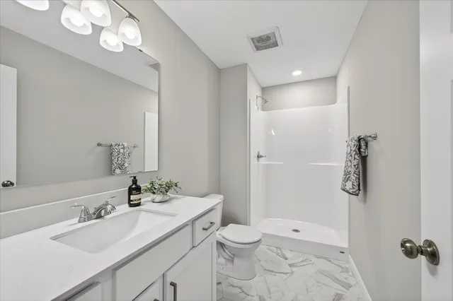 $389,900 | 921 Brandenburg Lane, Waverly, MN 55390