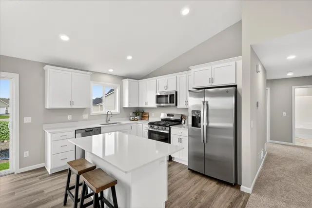 $392,900 | 921 Brandenburg Lane, Waverly, MN 55390