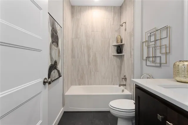 $775,170 | 11236 South Sunray Drive, Olathe, KS 66061