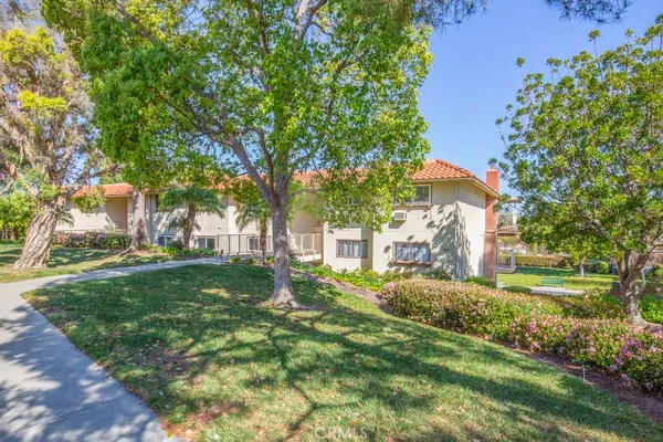 $335,000 | 860 Ronda Mendoza, Unit D, Laguna Woods, CA 92637