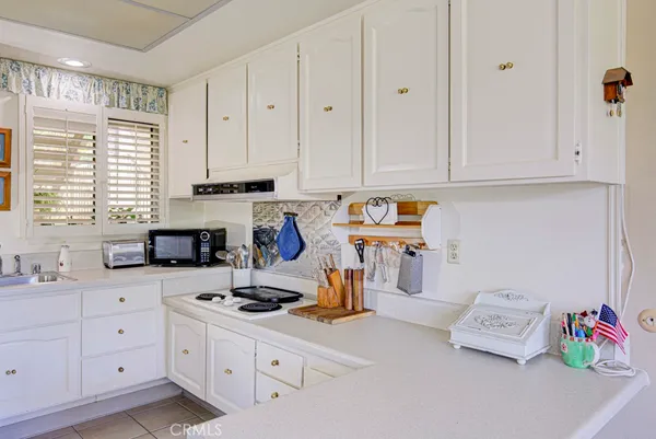 $335,000 | 860 Ronda Mendoza, Unit D, Laguna Woods, CA 92637