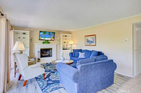 $335,000 | 860 Ronda Mendoza, Unit D, Laguna Woods, CA 92637