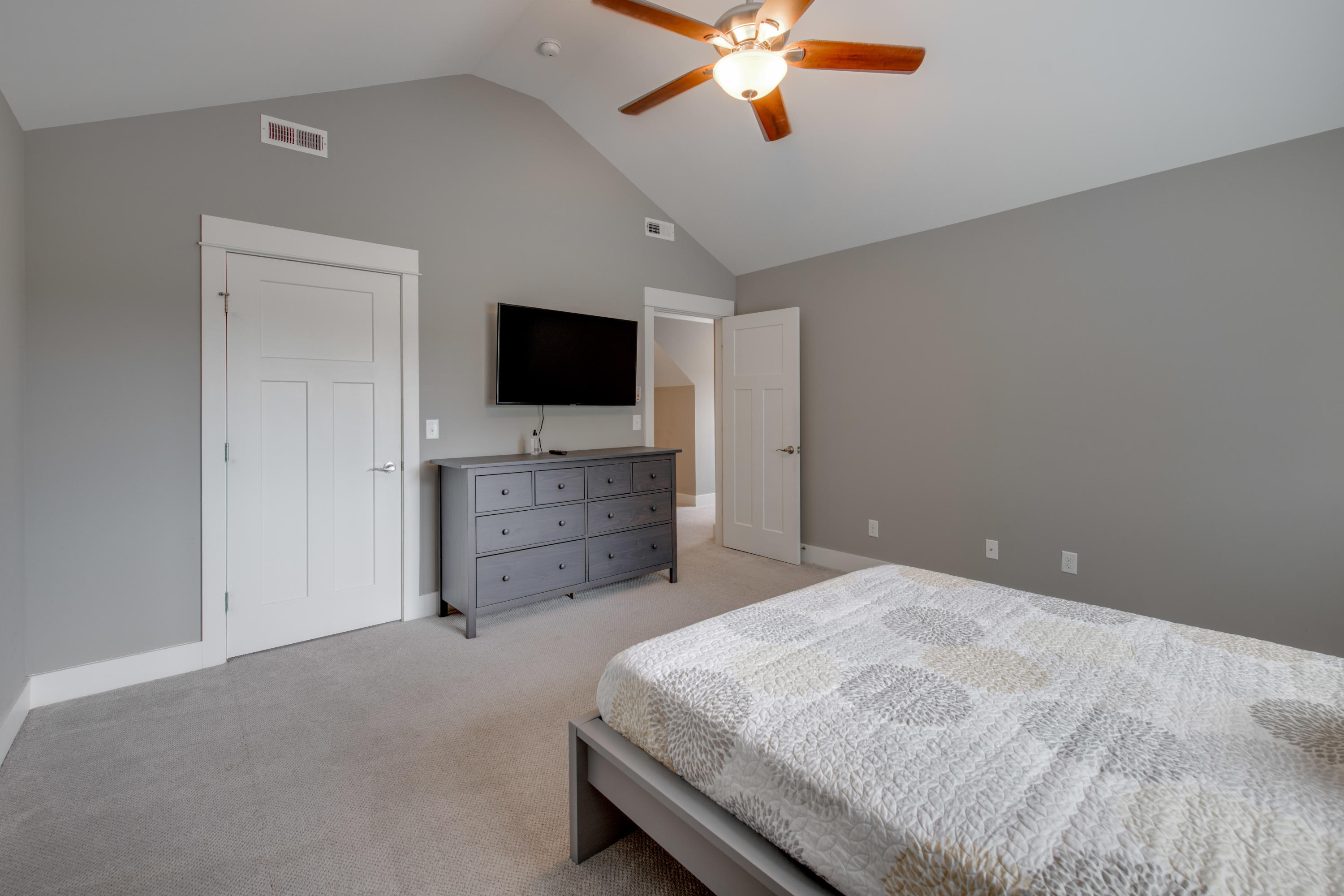 1023 Givens Road, Unit 2 Chattanooga, TN 37421 - Photo 36 of 41 D85_6503