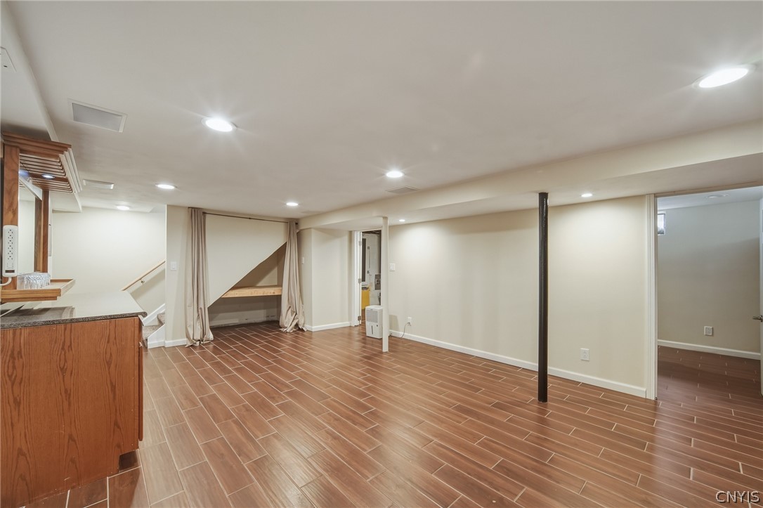 203 Riverdale Road Clay, NY 13090 - Photo 37 of 48 Gallery Image 37