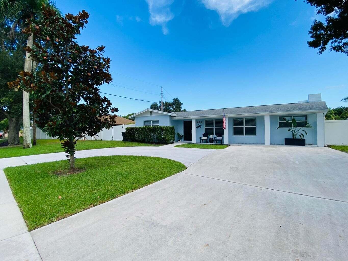 462 Tequesta Drive Tequesta, FL 33469 - Photo 4 of 38 20230812002725828380000000-o