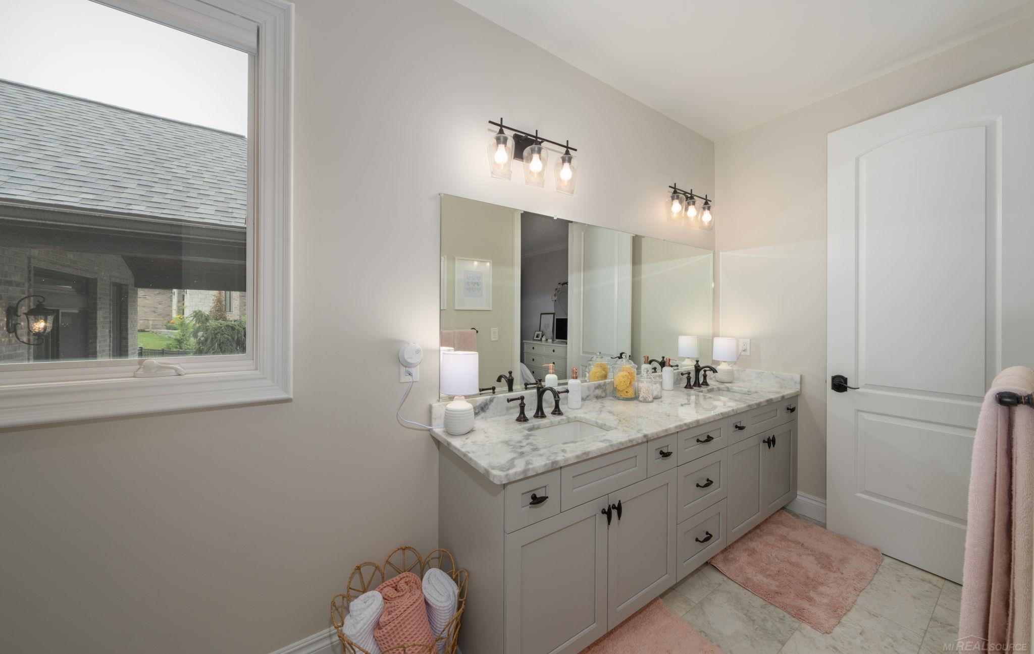 7100 Ridgeview Lane Washington, MI 48095 - Photo 27 of 82 50160288-7ce26eab-19df-438c-957b-b7ef8e9198a4.JPG