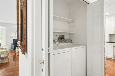 $359,000 | 205 Rivershire Lane, Unit 414, Lincolnshire, IL 60069