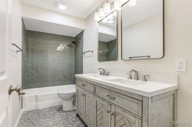 $185,000 | 6904 Frostview Lane, Hazelwood, MO 63042