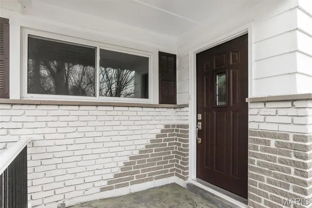 $185,000 | 6904 Frostview Lane, Hazelwood, MO 63042