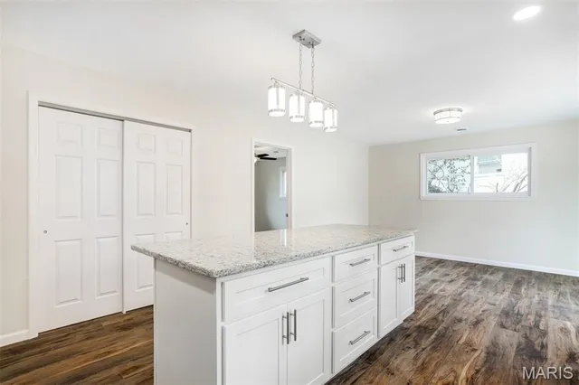 $185,000 | 6904 Frostview Lane, Hazelwood, MO 63042