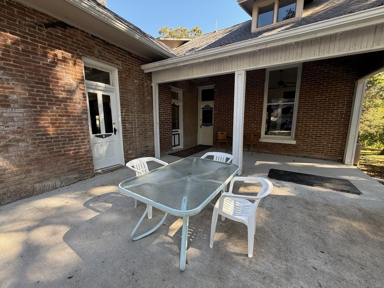135 South 8th Street Mammoth Spring, AR 72554 - Photo 9 of 45 Patio