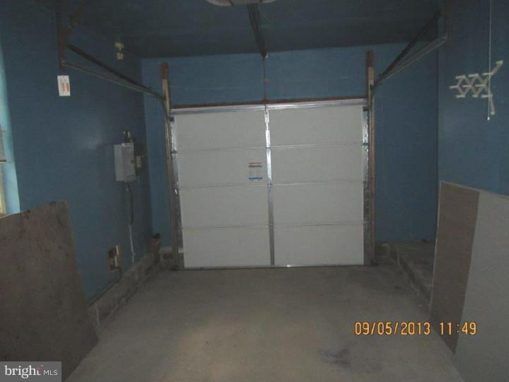 3050 Bogle Road Bensalem, PA 19020 - Photo 23 of 25 Garage