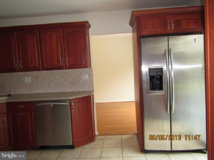 3050 Bogle Road Bensalem, PA 19020 - Photo 9 of 25 Kitchen