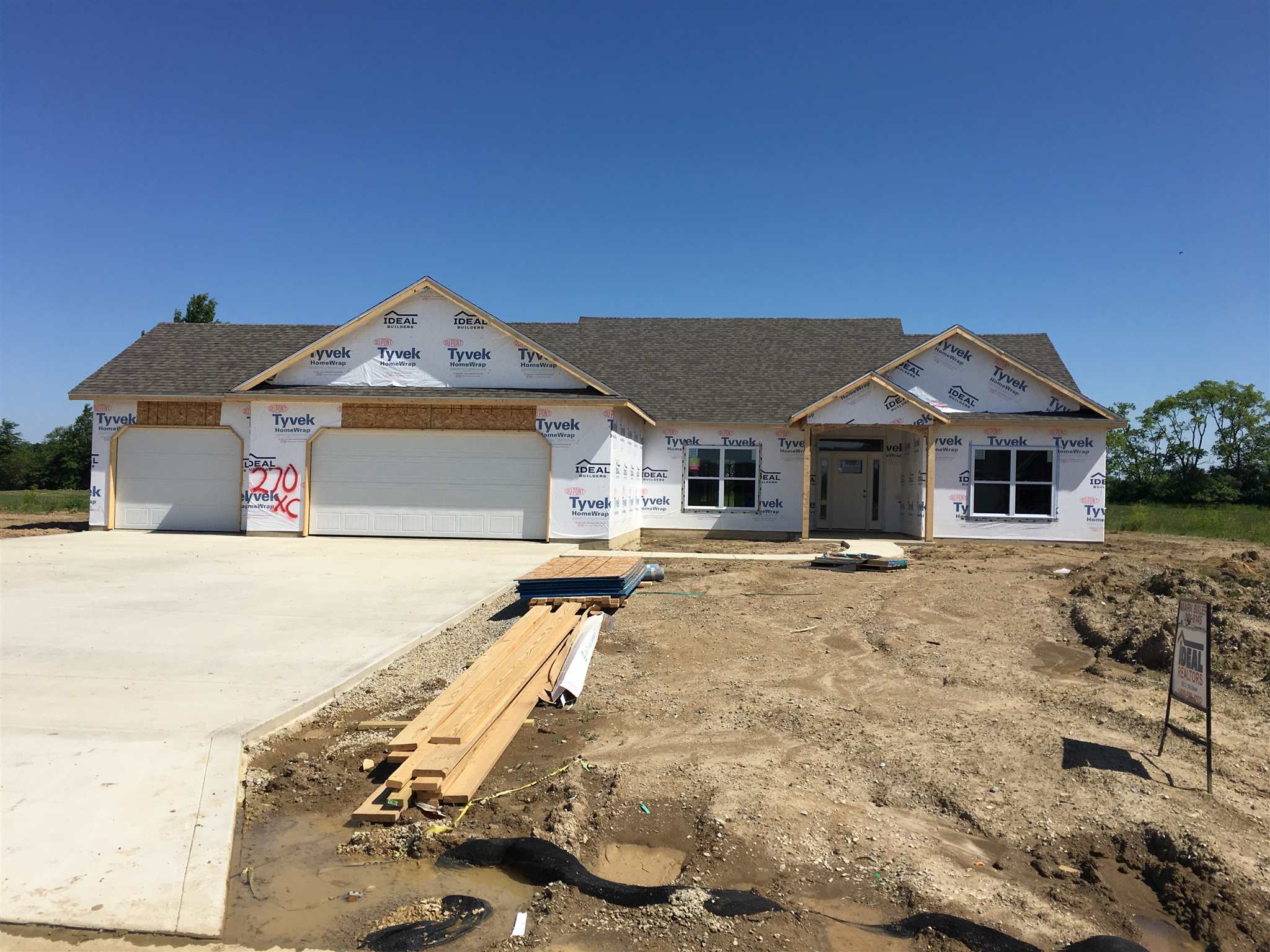 2538 Tiger's Trail Decatur, IN 46733 - Photo 2 of 3