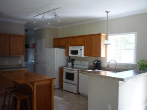 503 Forest Hills Road Walterboro, SC 29488 - Photo 3 of 9 Kitchen