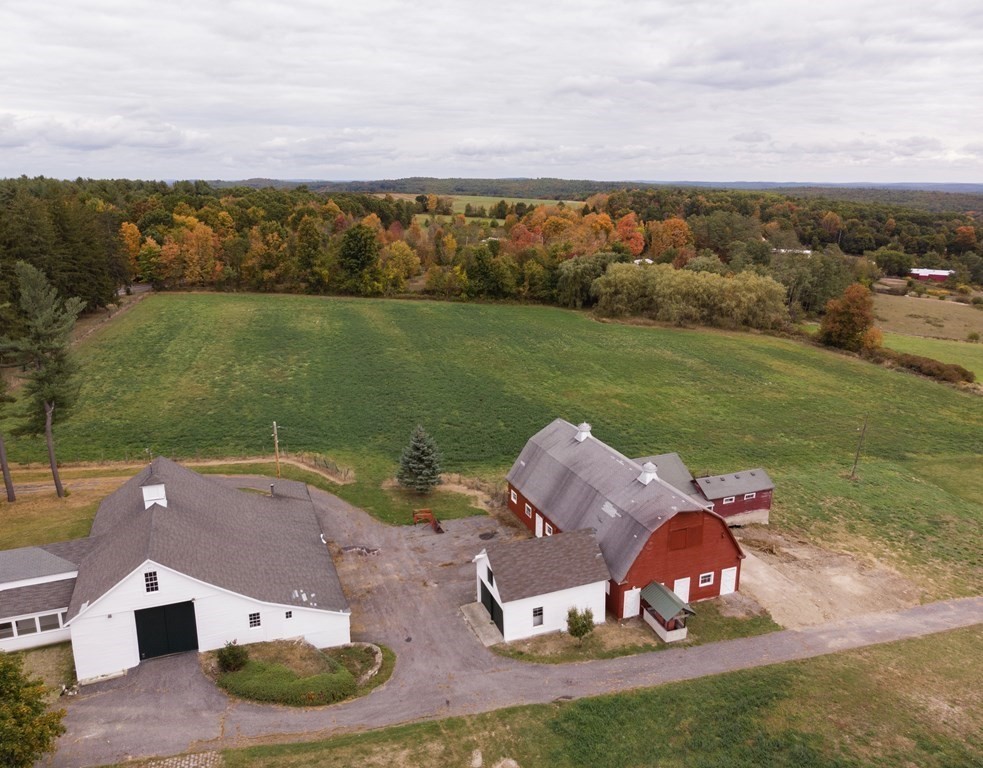 22 West Berlin Road Bolton, MA 01740 - Photo 7 of 38