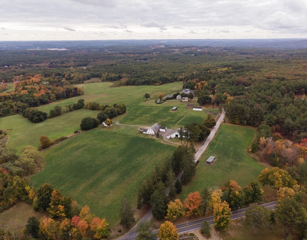 22 West Berlin Road Bolton, MA 01740 - Photo 8 of 38