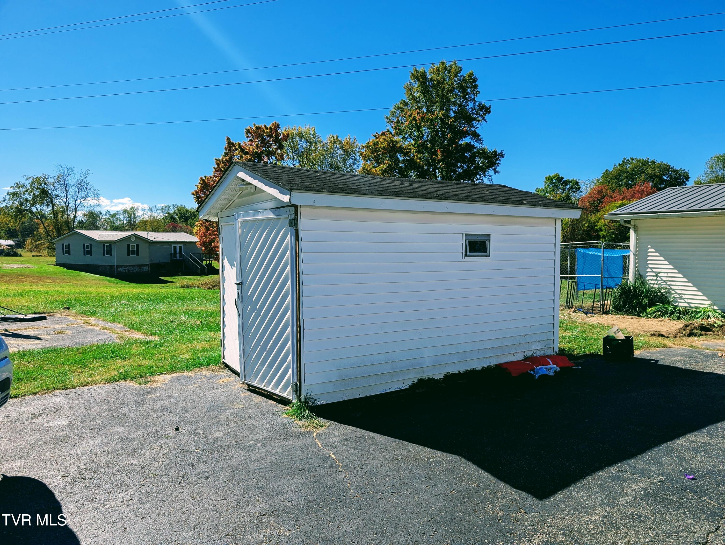279 State Rte Road Clintwood, VA 24228 - Photo 14 of 36 1000016382
