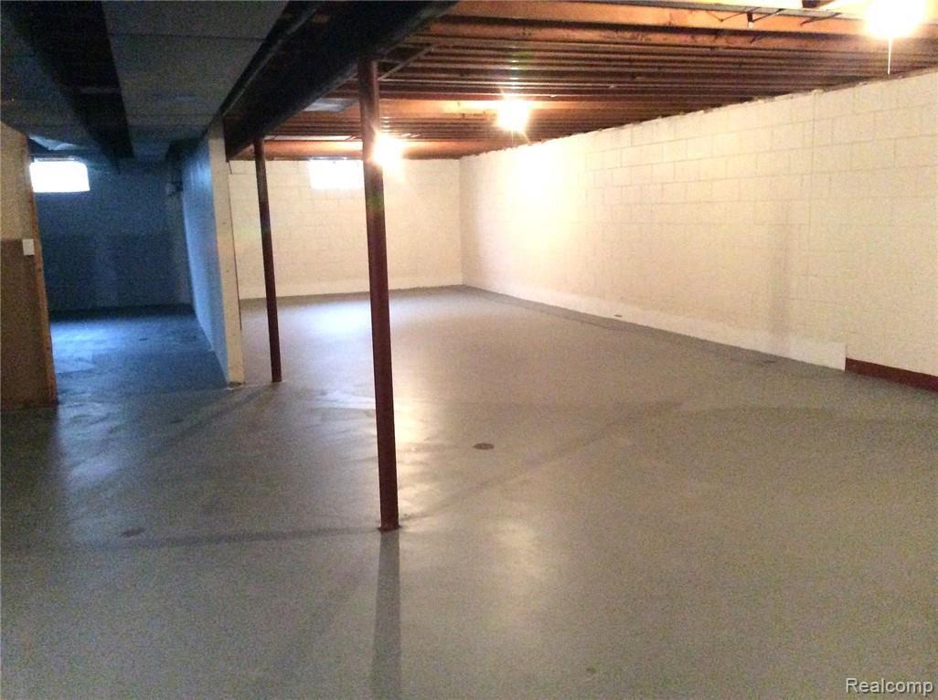 9105 Beecher Road Flushing, MI 48433 - Photo 22 of 22 Freshly Painted Basement