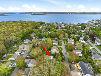 $800,000 | 10 What Cheer Road, Narragansett, RI 02882