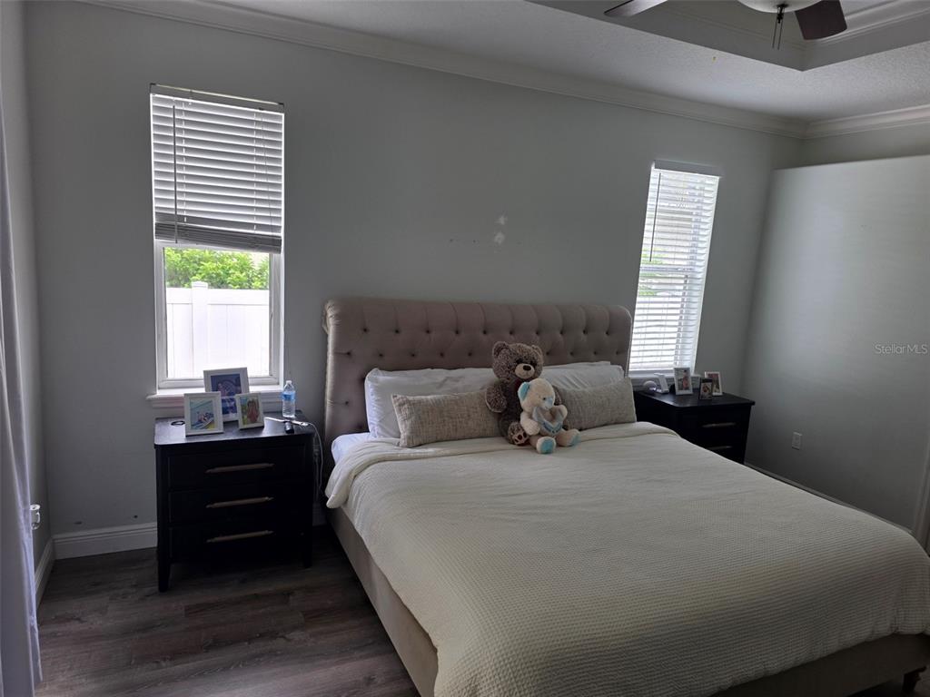 4644 Sawyer Road Sarasota, FL 34233 - Photo 12 of 22 Gallery Image 12