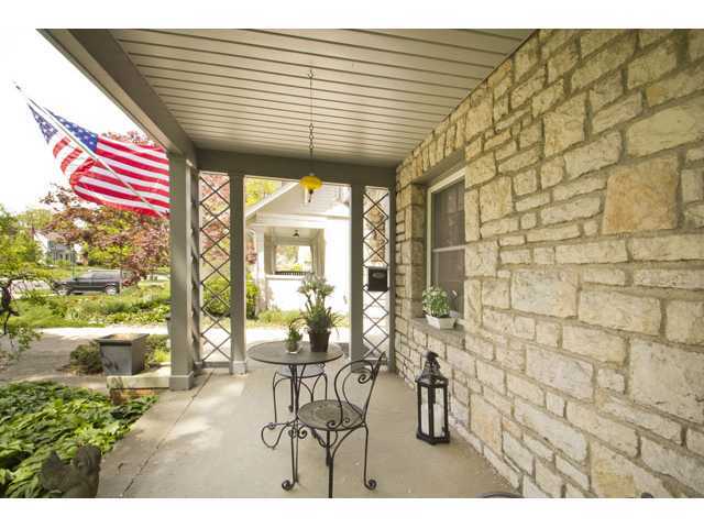 162 South Remington Road Columbus, OH 43209 - Photo 2 of 25