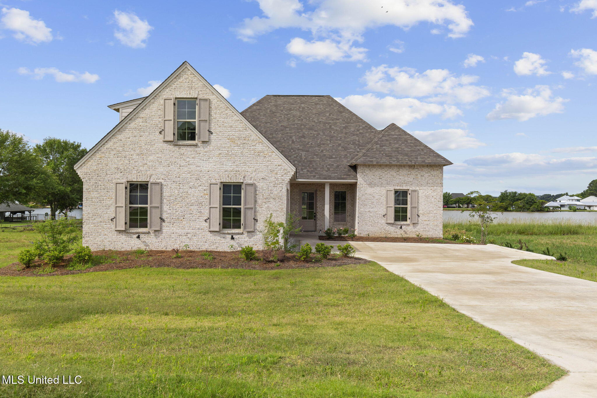 103 Charleston Circle Madison, MS 39110 - Photo 1 of 86 1-web-or-mls-103 Charleston Cv-2