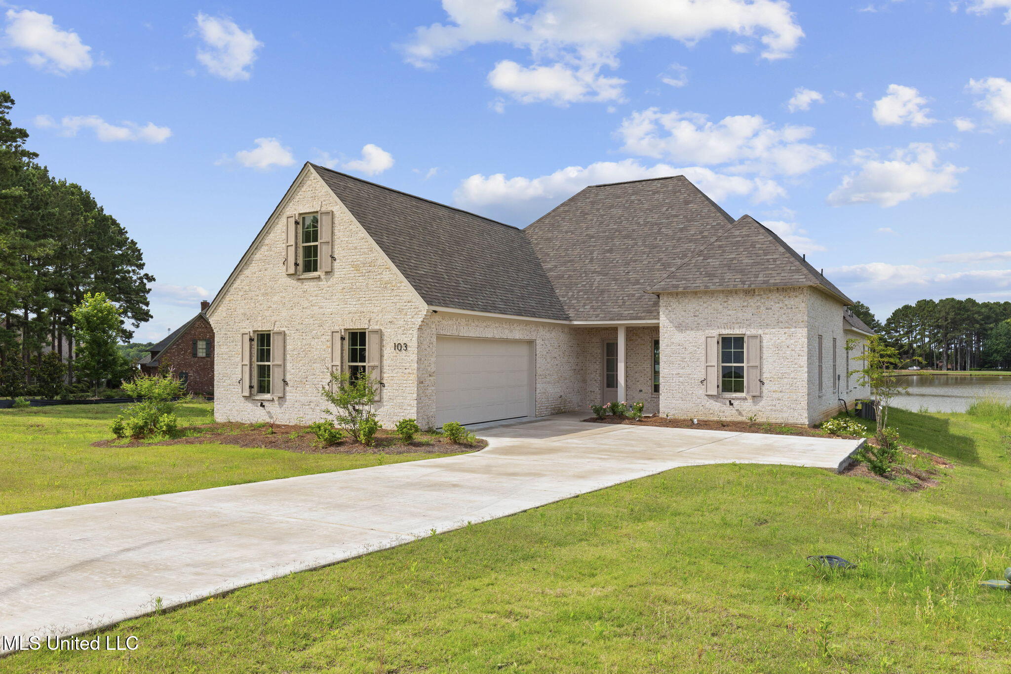 103 Charleston Circle Madison, MS 39110 - Photo 2 of 86 2-web-or-mls-103 Charleston Cv-1