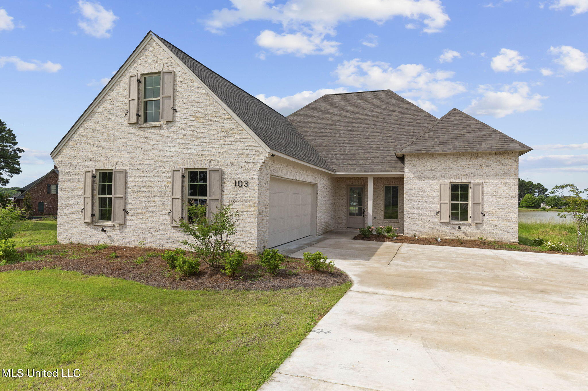 103 Charleston Circle Madison, MS 39110 - Photo 4 of 86 4-web-or-mls-103 Charleston Cv-4