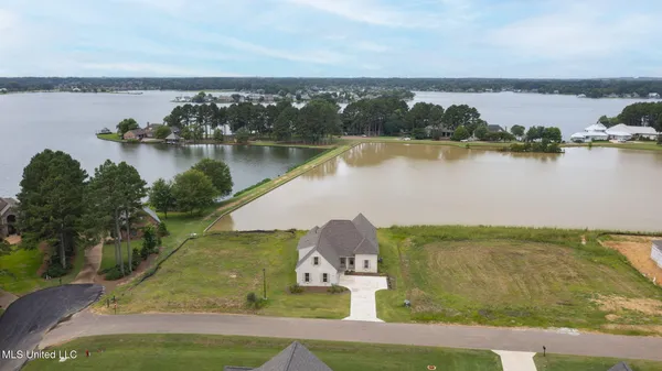 $699,900 | 103 Charleston Circle, Madison, MS 39110