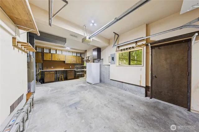 a view of a storage & utility room