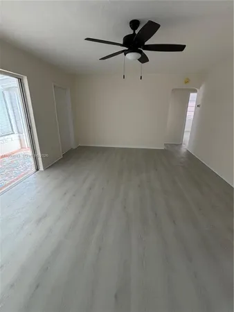 $2,800 | 8530 Crespi Boulevard, Unit 8520, Miami Beach, FL 33141