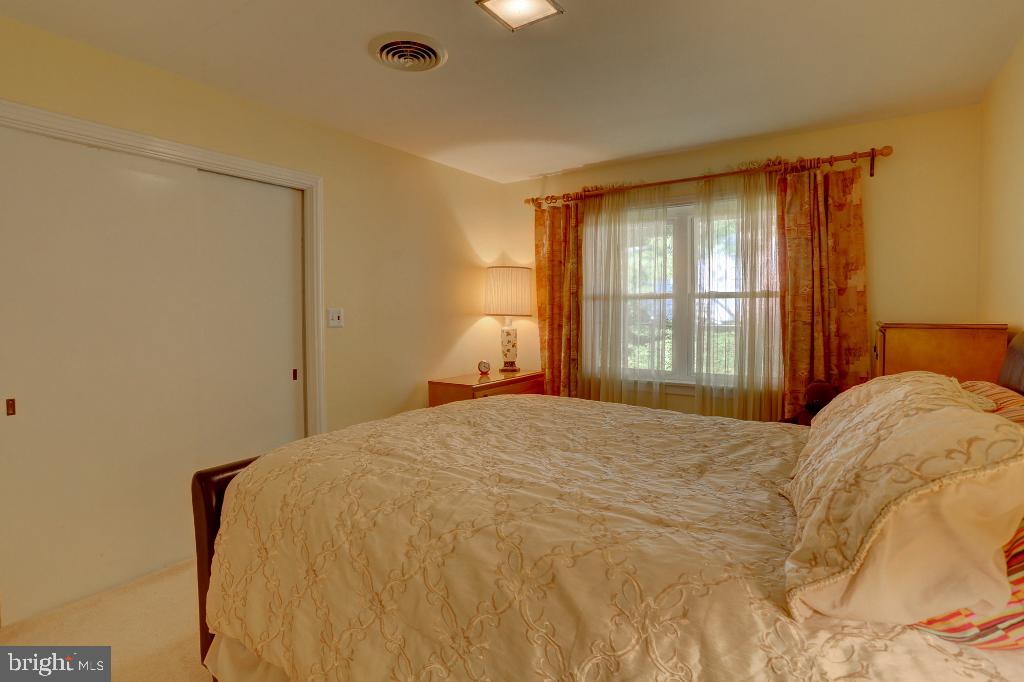 101 Circle Road Lancaster, PA 17601 - Photo 13 of 26 Gallery Image 13