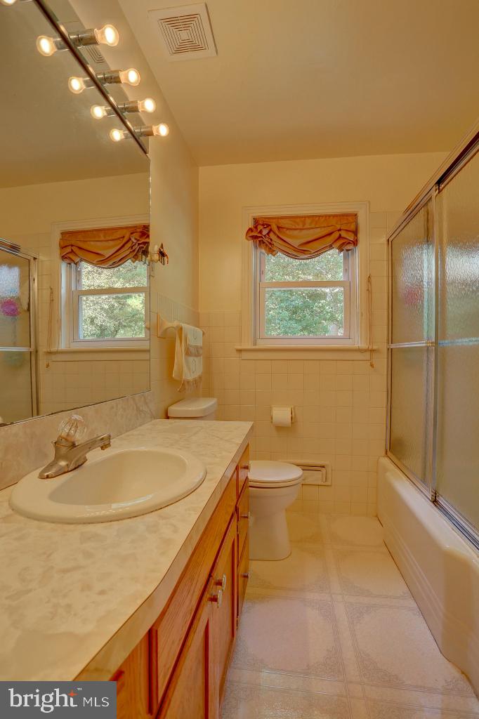 101 Circle Road Lancaster, PA 17601 - Photo 15 of 26 Gallery Image 15
