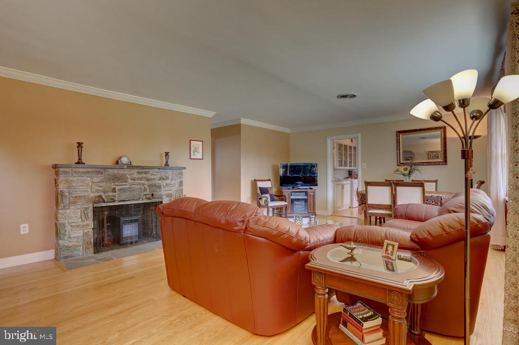 101 Circle Road Lancaster, PA 17601 - Photo 5 of 26 Gallery Image 5