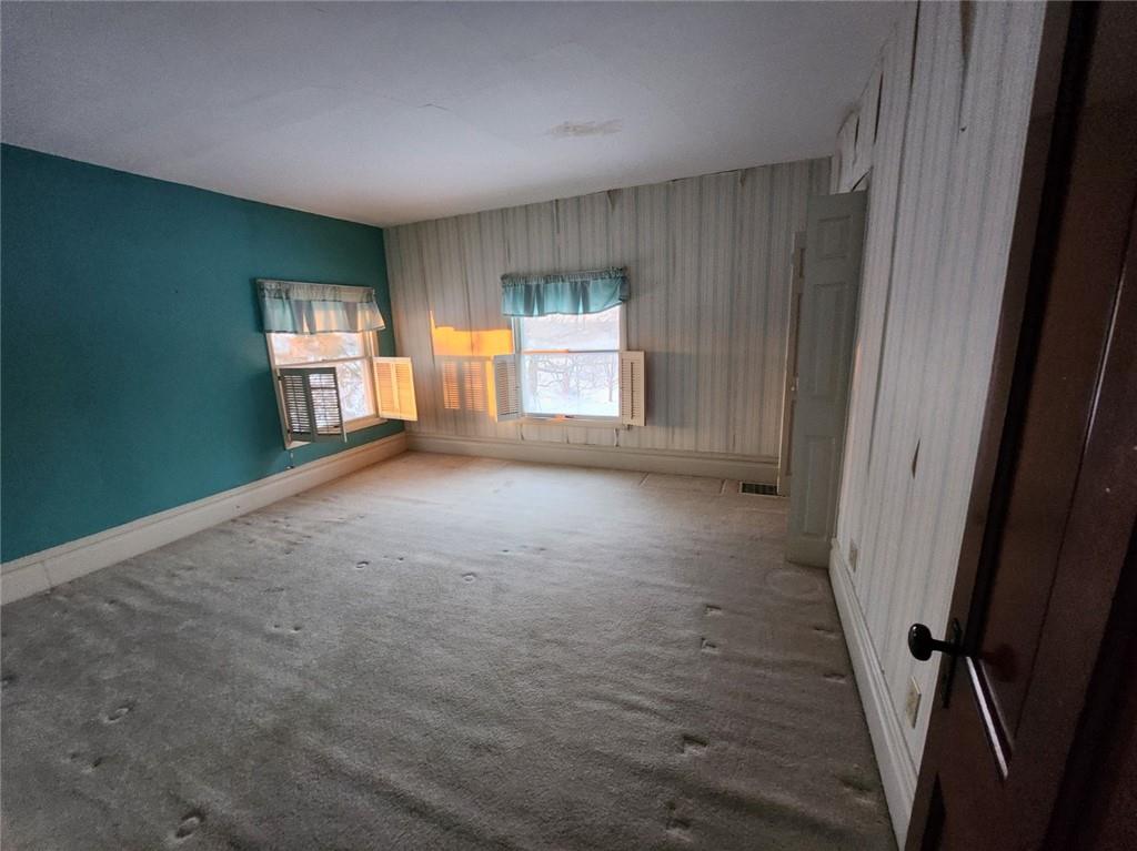 364 Kinsman Road Jamestown, PA 16134 - Photo 17 of 22 an empty room with windows