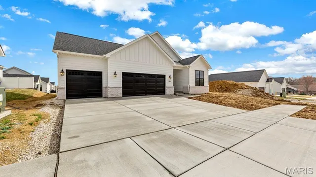 $645,000 | 149 Hvn Rdg Court, Dardenne Prairie, MO 63368