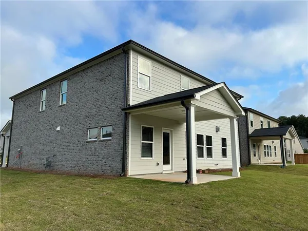 $3,200 | 6907 Winchester Place, Fairburn, GA 30213