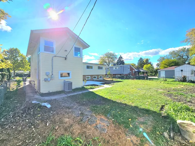 a picture of a refrigerator